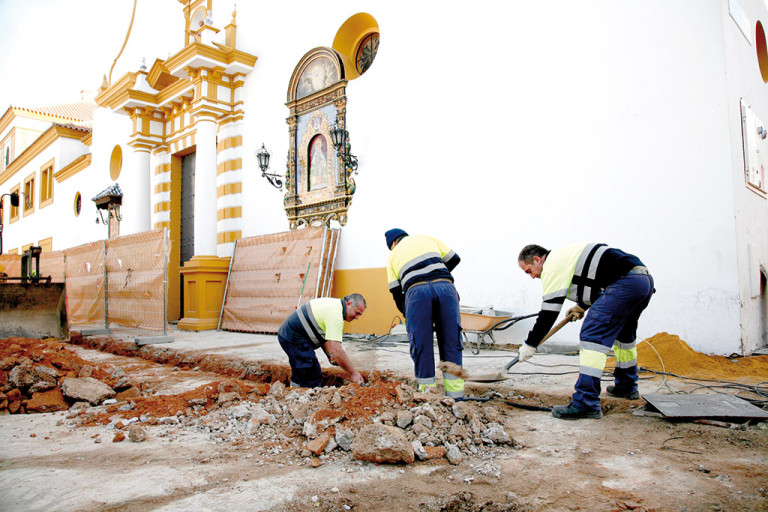 Se retoman las obras en la  Plaza de la Constitución